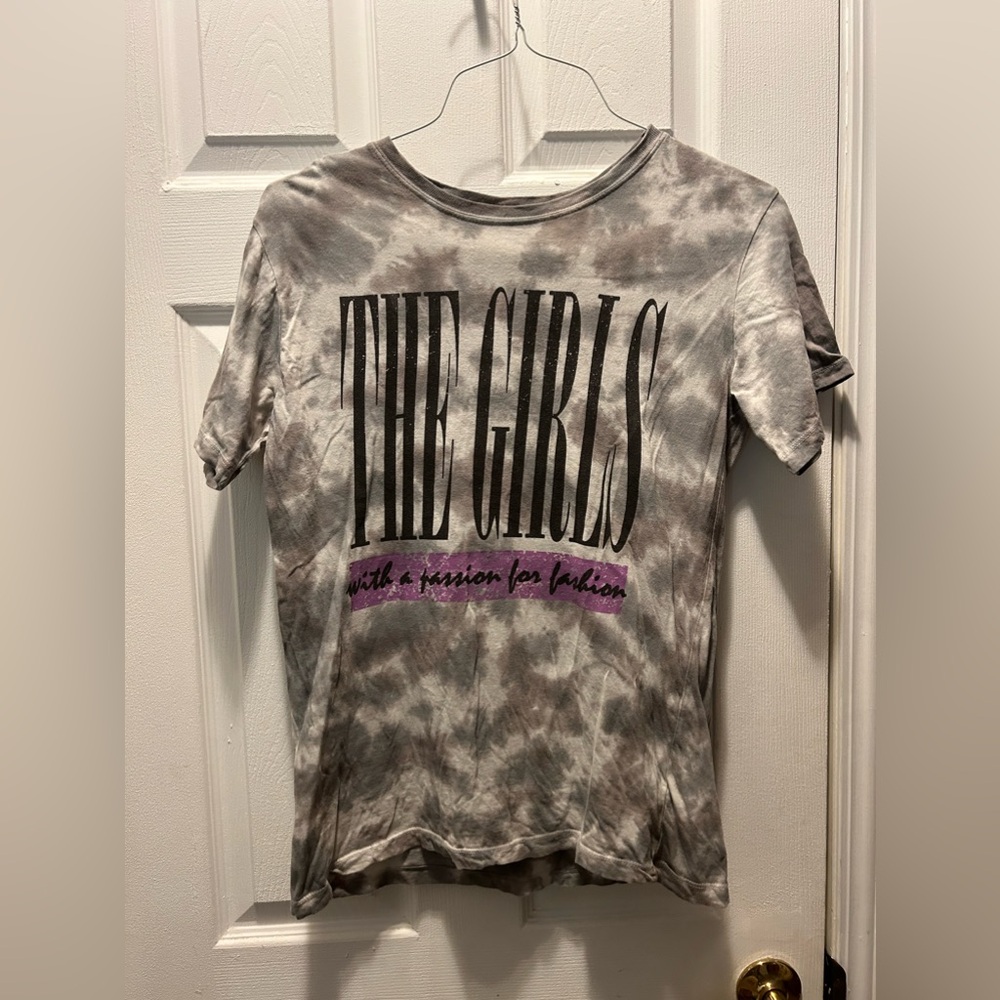 The Girls Bratz tshirt small